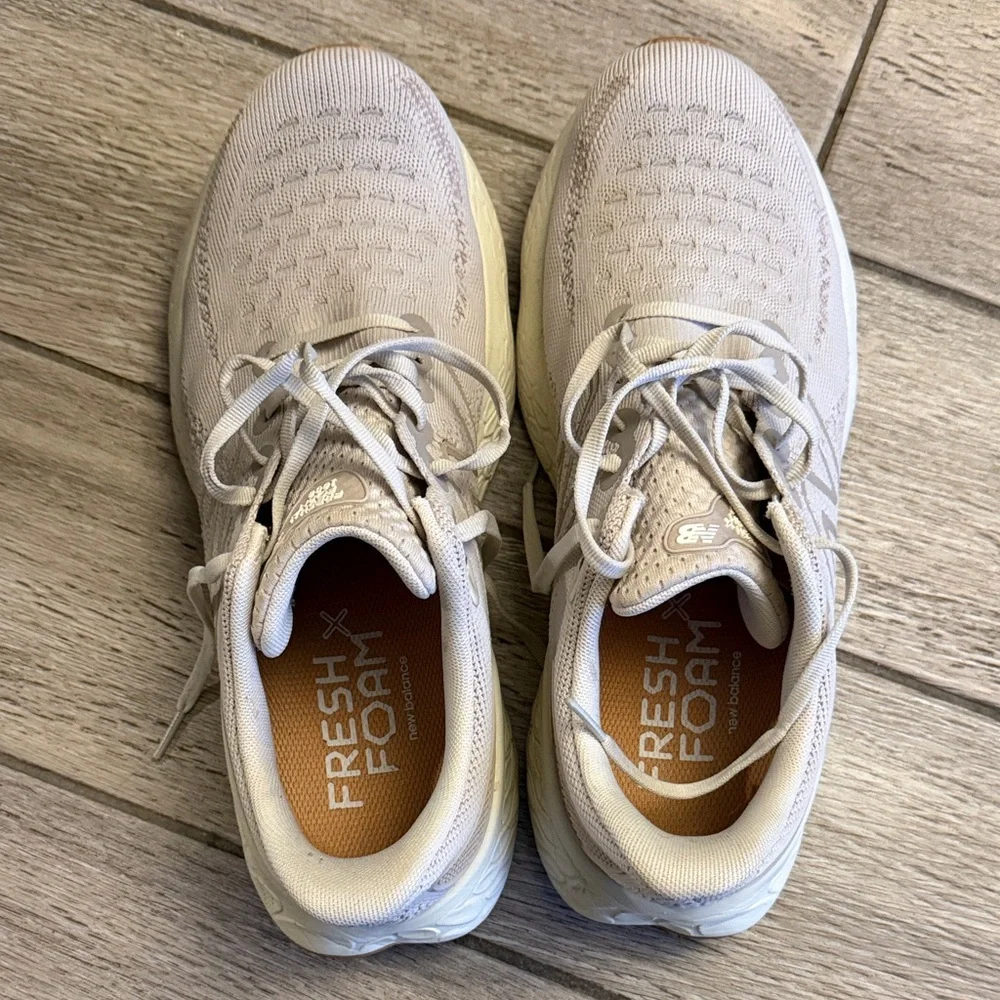 New Balance Fresh Foam 1080 Running Shoes - wide - Picture 3 of 5